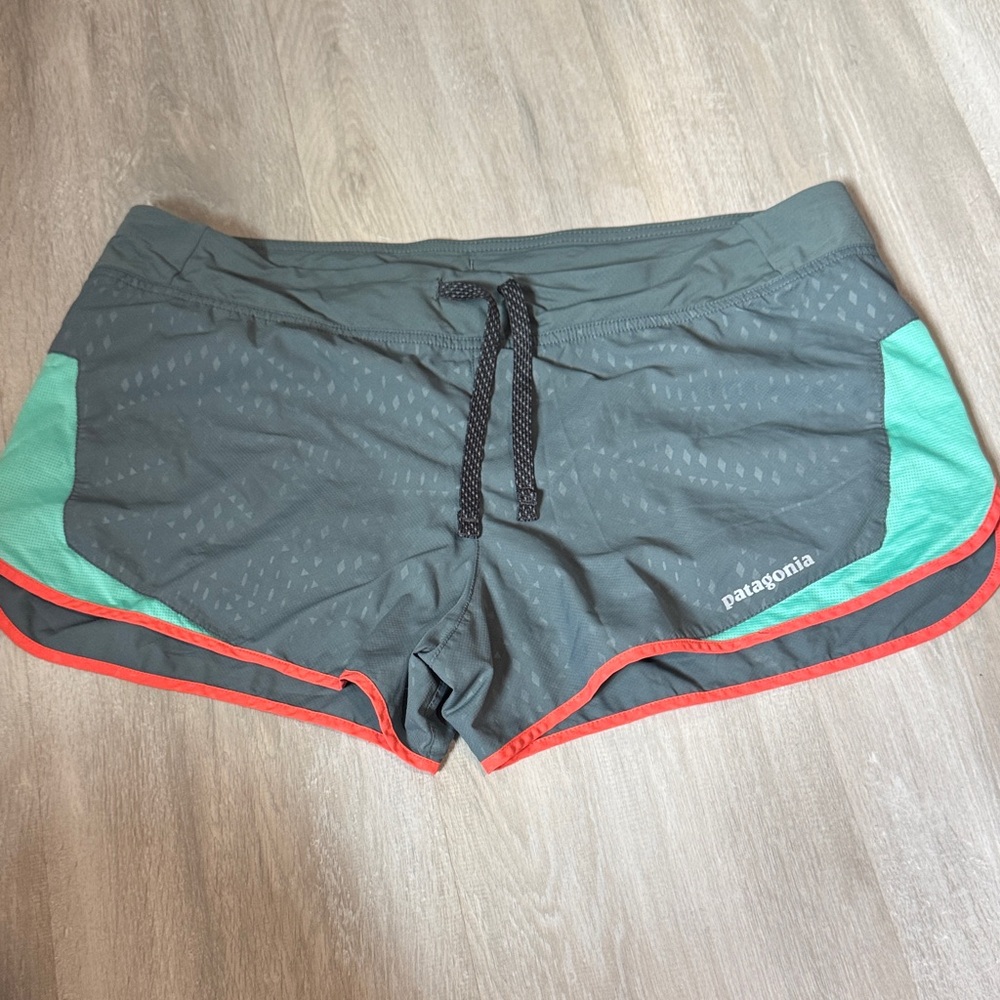 Patagonia Women's Athletic Shorts in Gray with Green and Red Accents size m